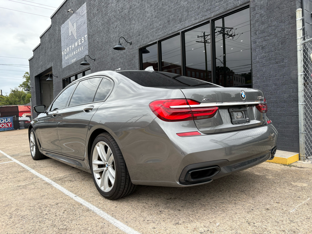 BMW 7-Series 750i xDrive 2017 BMW 7-Series 750i xDrive 2017