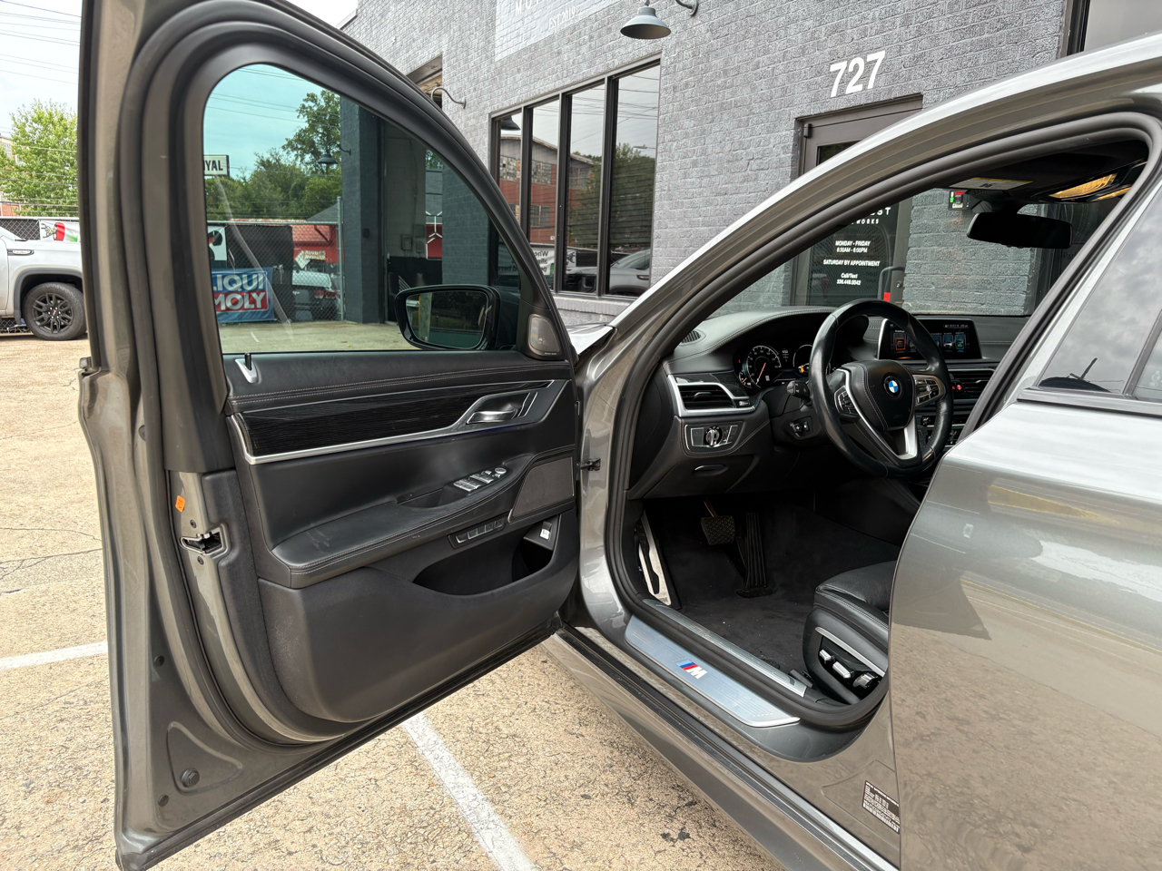 BMW 7-Series 750i xDrive 2017 BMW 7-Series 750i xDrive 2017