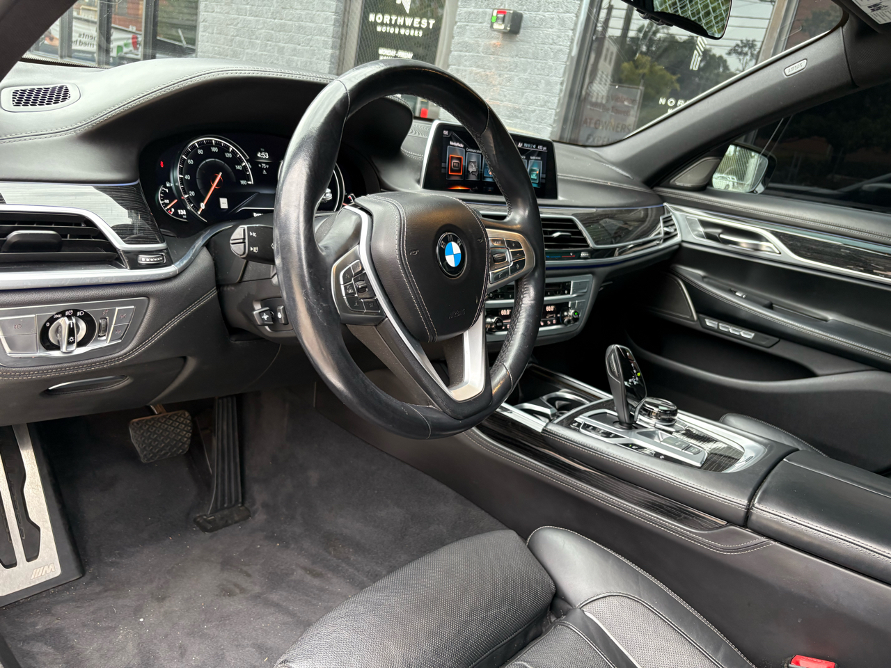 BMW 7-Series 750i xDrive 2017 BMW 7-Series 750i xDrive 2017