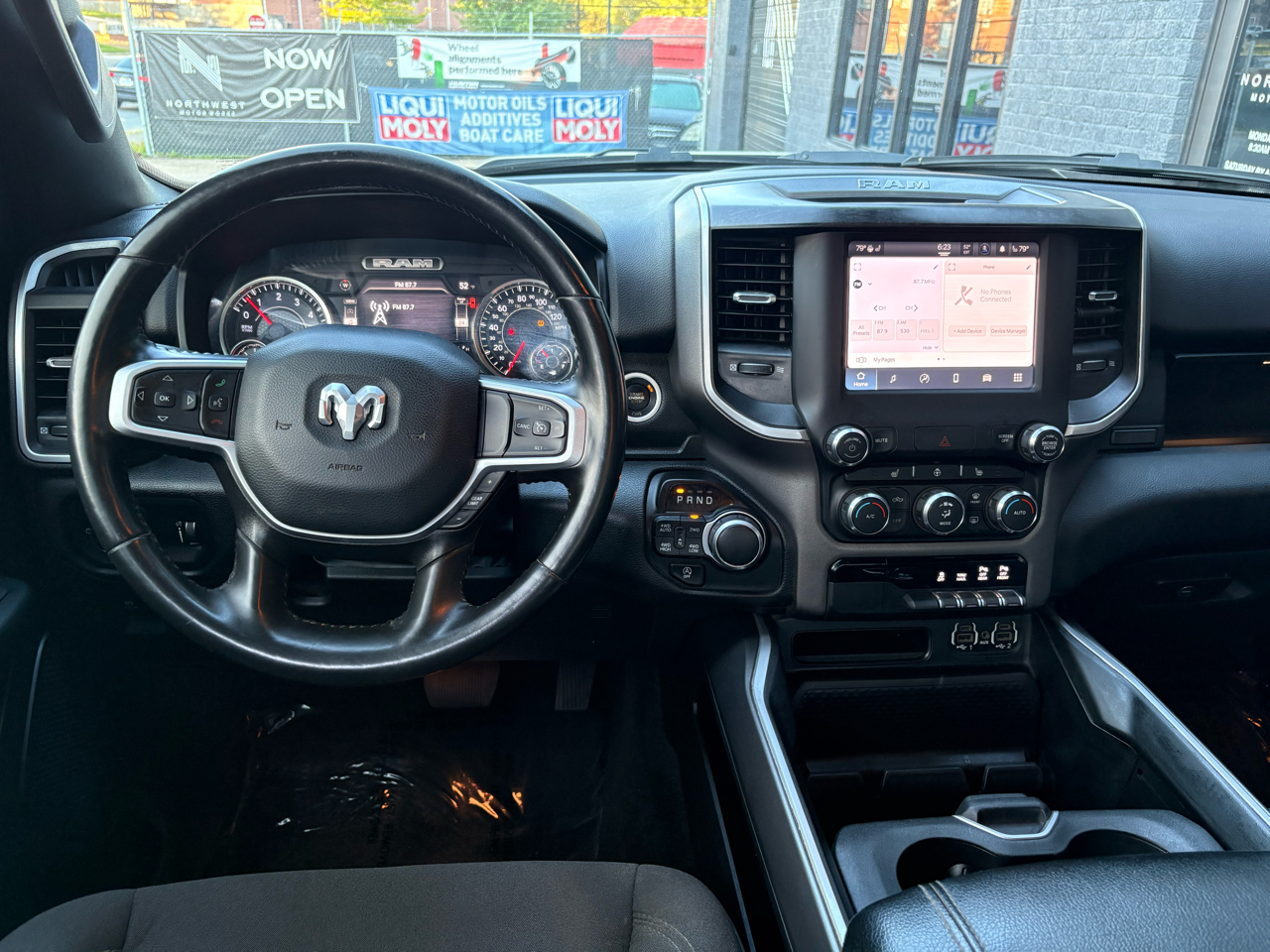 RAM 1500 Big Horn Quad Cab 4WD 2022 RAM 1500 Big Horn Quad Cab 4WD 2022