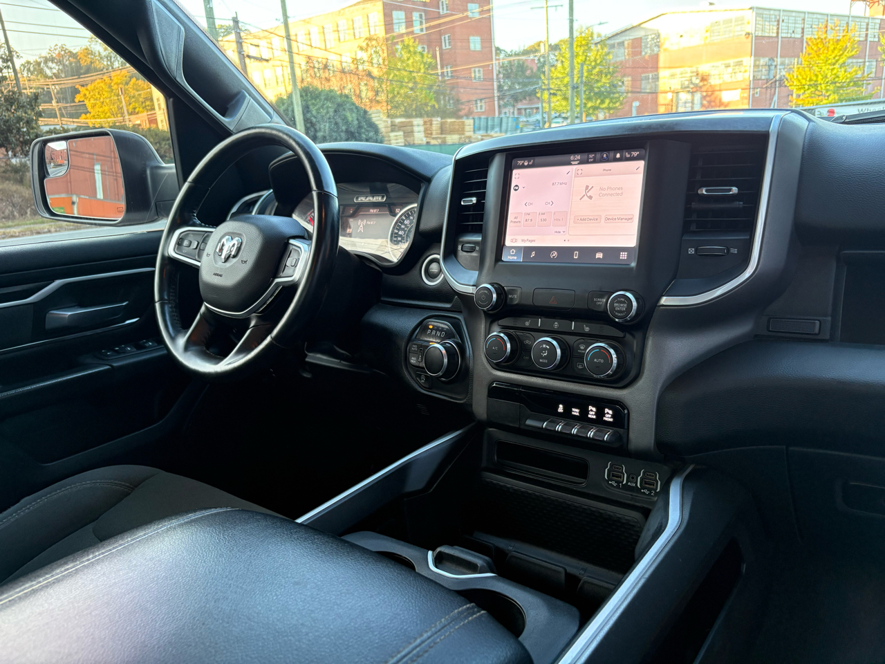 RAM 1500 Big Horn Quad Cab 4WD 2022 RAM 1500 Big Horn Quad Cab 4WD 2022