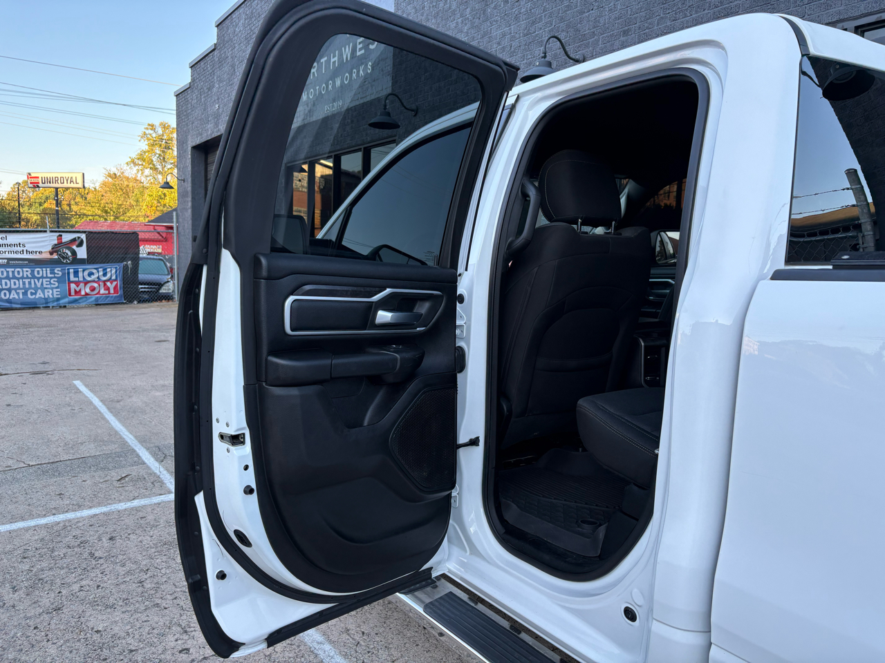 RAM 1500 Big Horn Quad Cab 4WD 2022 RAM 1500 Big Horn Quad Cab 4WD 2022