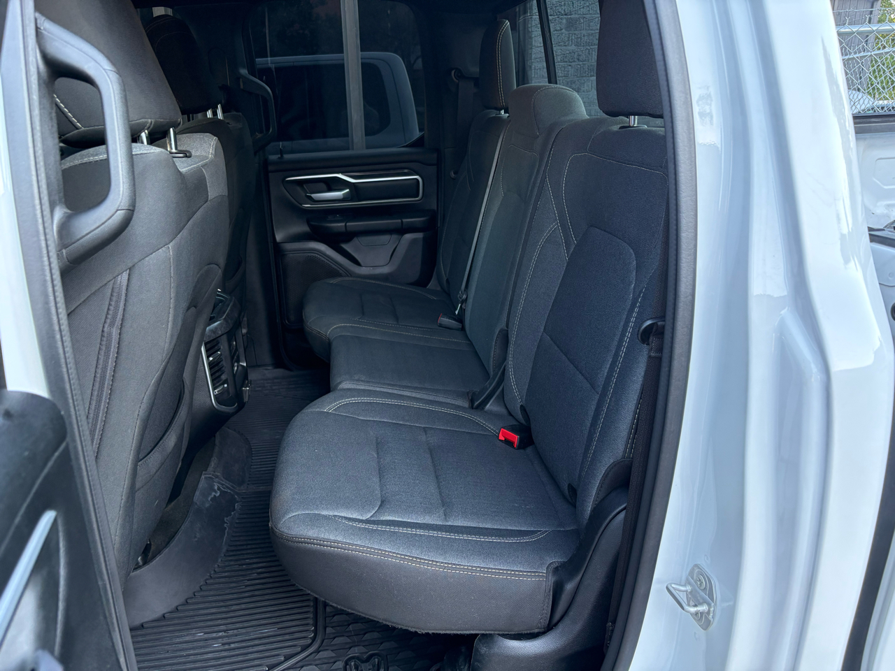 RAM 1500 Big Horn Quad Cab 4WD 2022 RAM 1500 Big Horn Quad Cab 4WD 2022