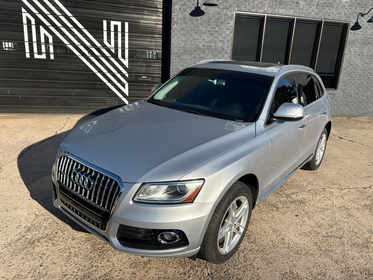 Audi Q5 2.0T Premium Plus quattro 2016 Audi Q5 2.0T Premium Plus quattro 2016