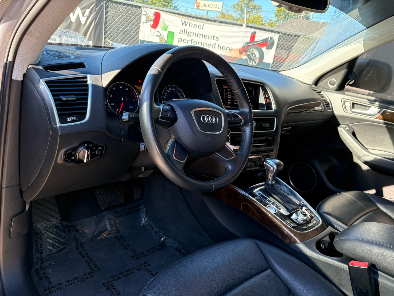 Audi Q5 2.0T Premium Plus quattro 2016 Audi Q5 2.0T Premium Plus quattro 2016