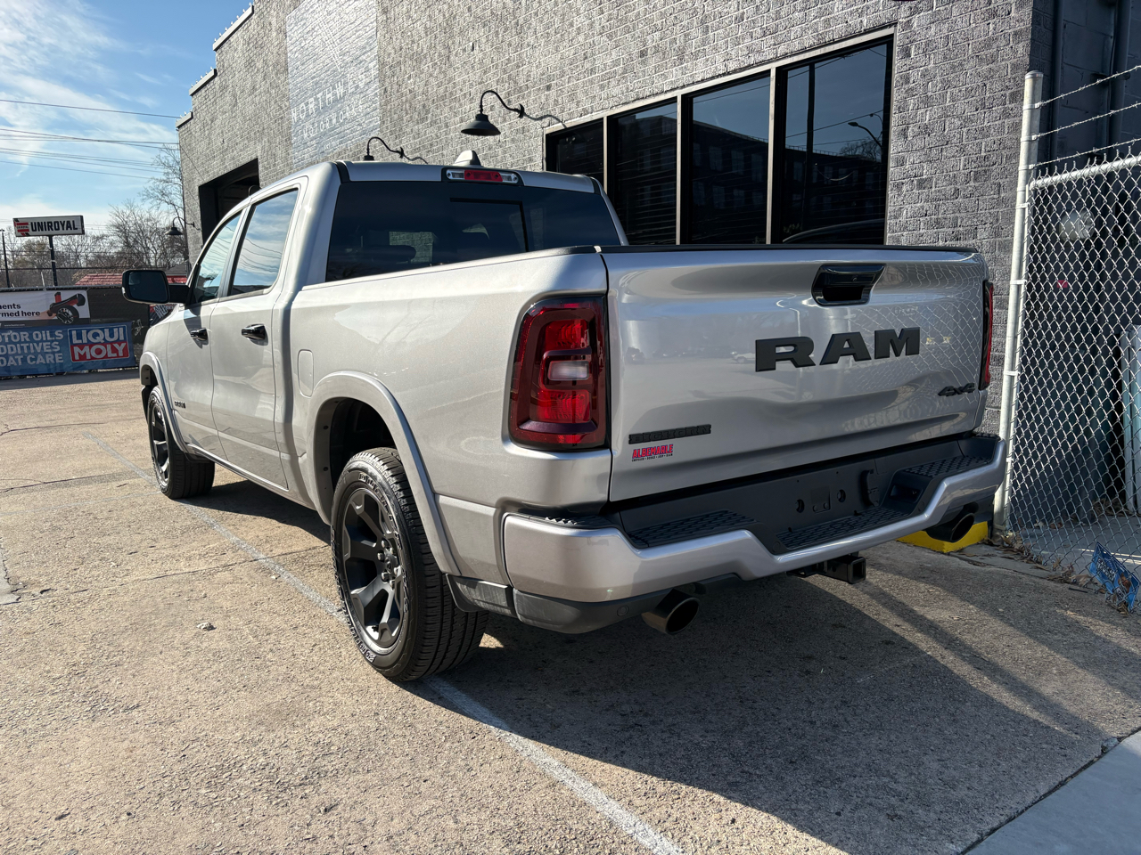 RAM 1500 Big Horn Crew Cab SWB 4WD 2025