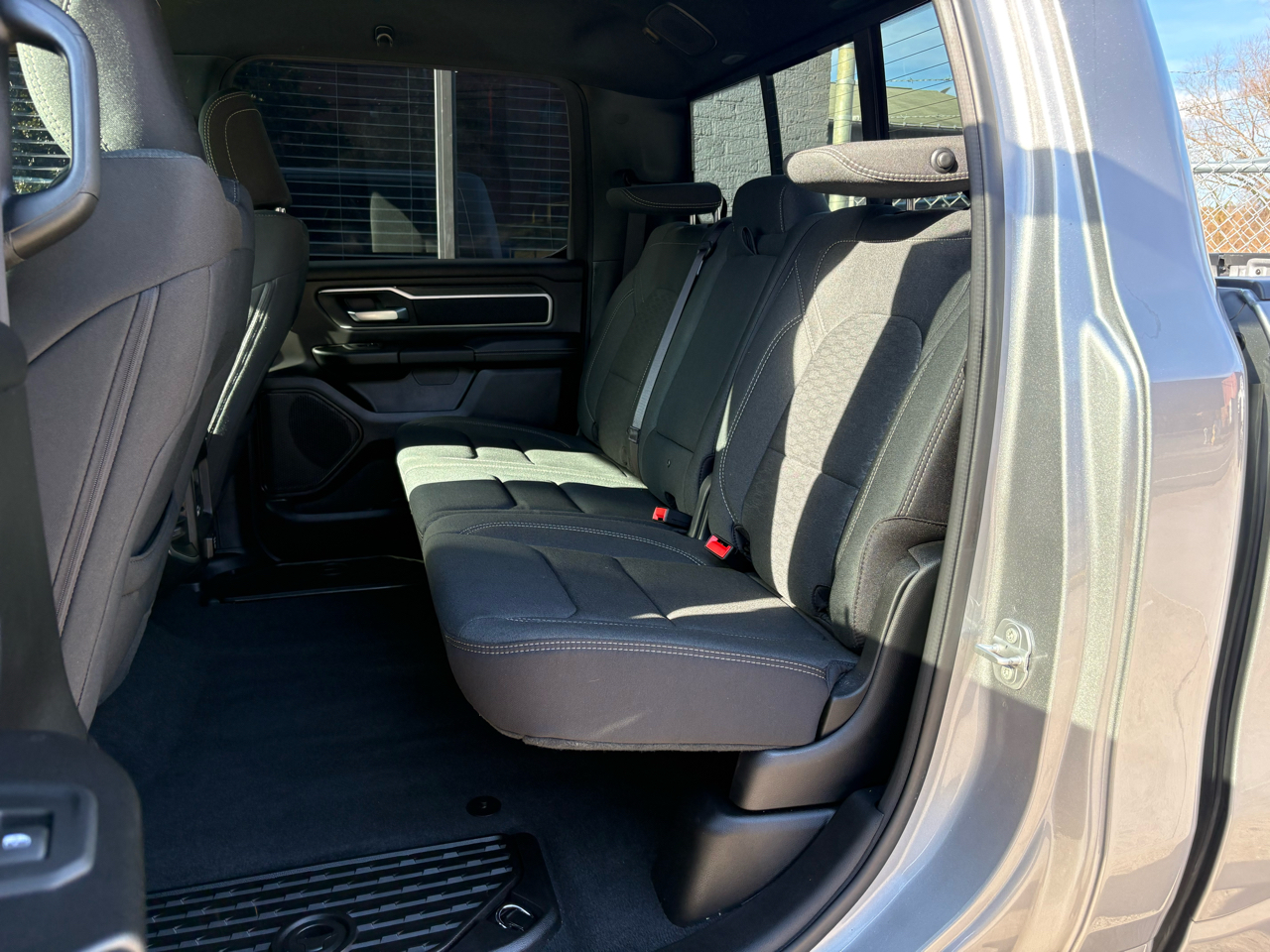 RAM 1500 Big Horn Crew Cab SWB 4WD 2025