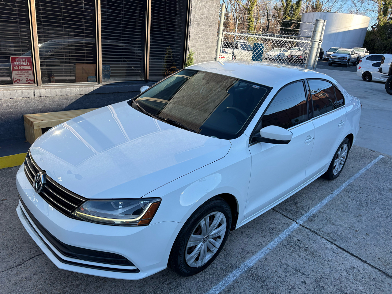 Volkswagen Jetta 1.4T S 6A 2017