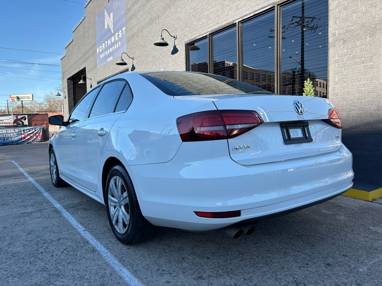 Volkswagen Jetta 1.4T S 6A 2017