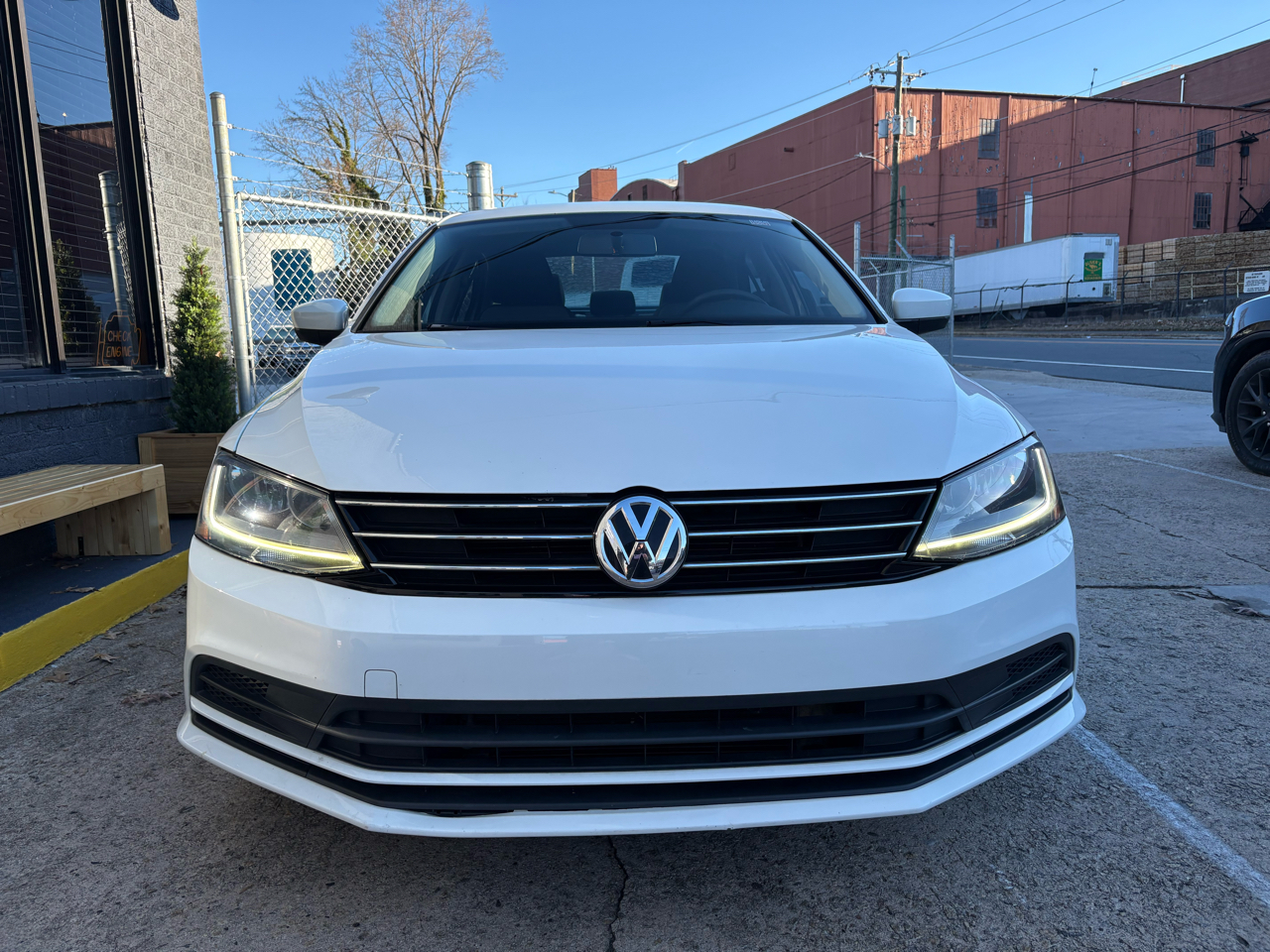 Volkswagen Jetta 1.4T S 6A 2017