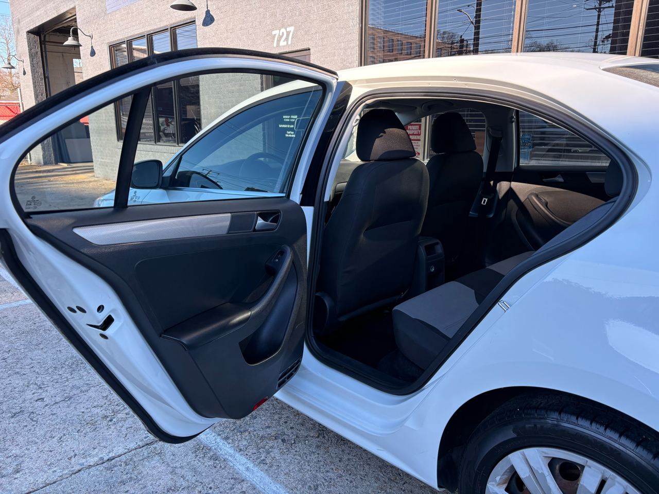 Volkswagen Jetta 1.4T S 6A 2017