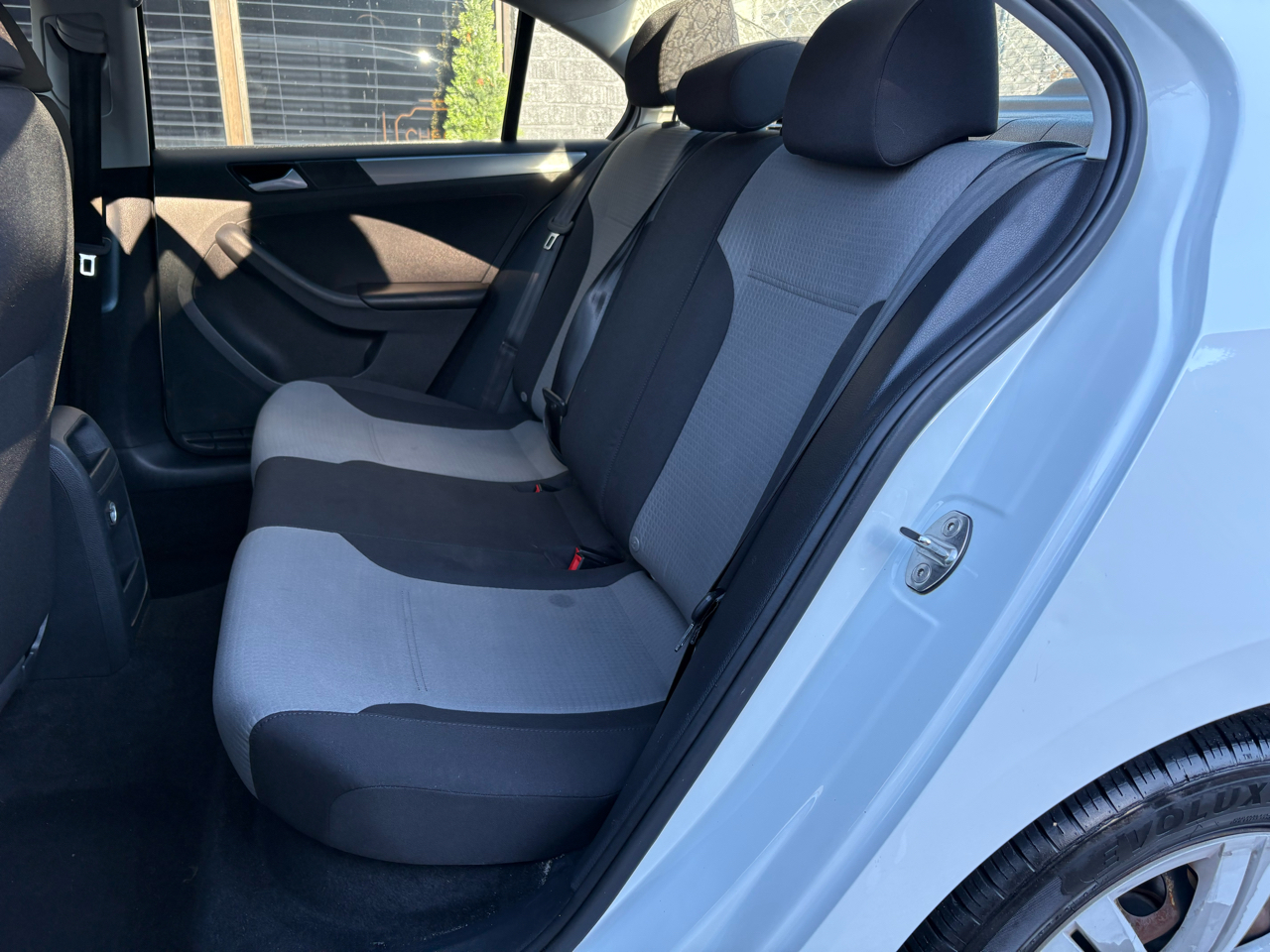 Volkswagen Jetta 1.4T S 6A 2017