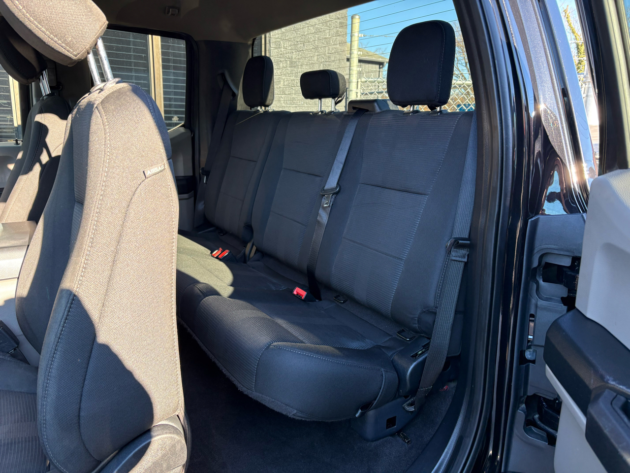 Ford F-150 2WD SuperCrew 150" XLT 2020