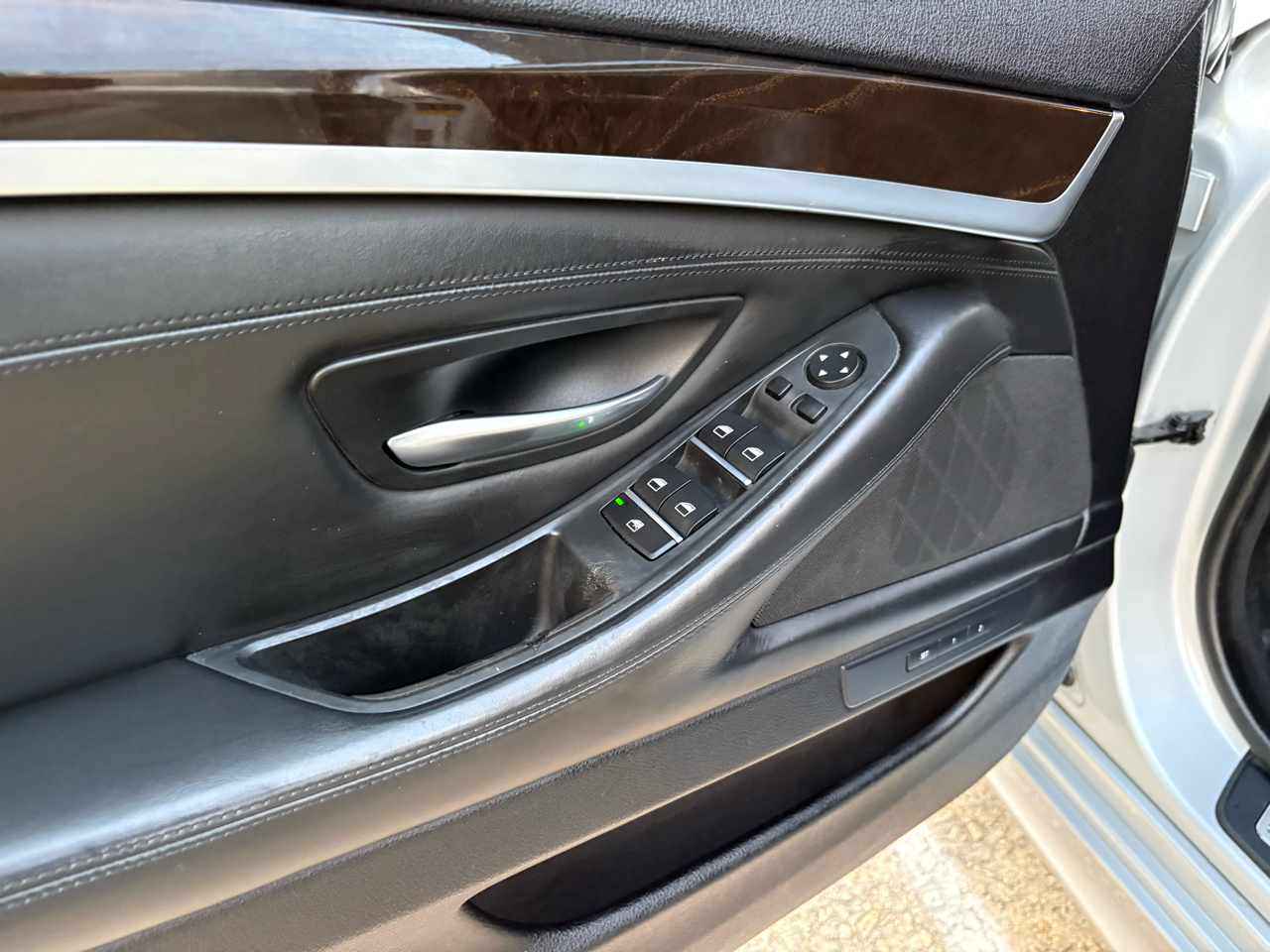 BMW 5-Series 535i xDrive 2016