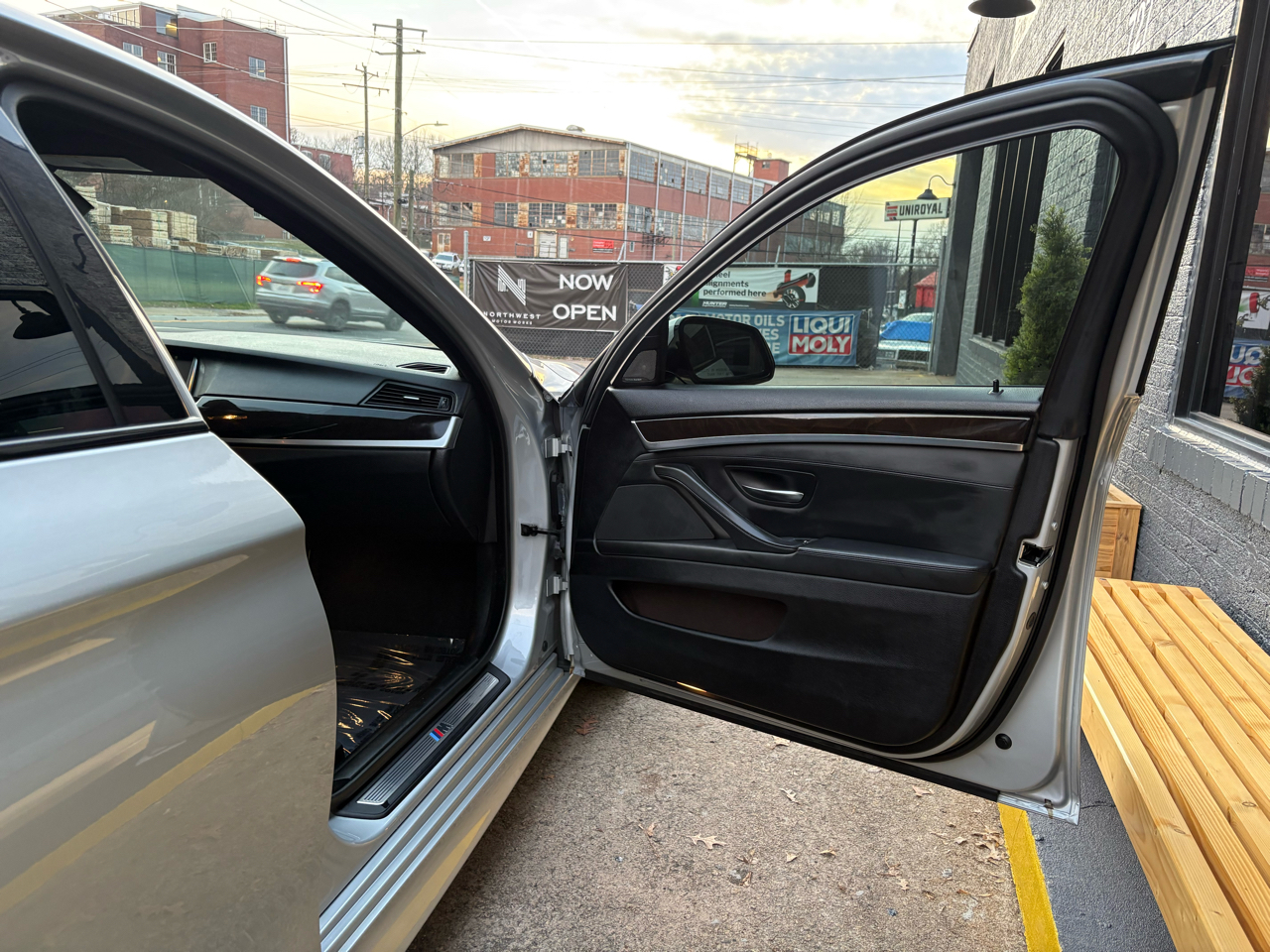 BMW 5-Series 535i xDrive 2016