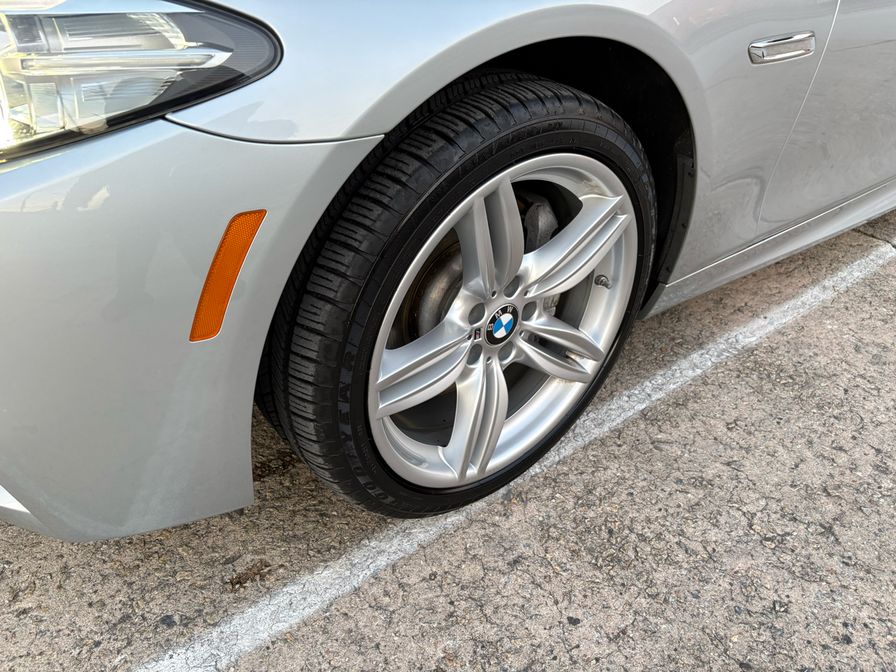 BMW 5-Series 535i xDrive 2016