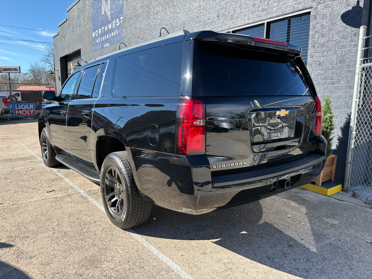 Chevrolet Suburban LT 4WD 2019