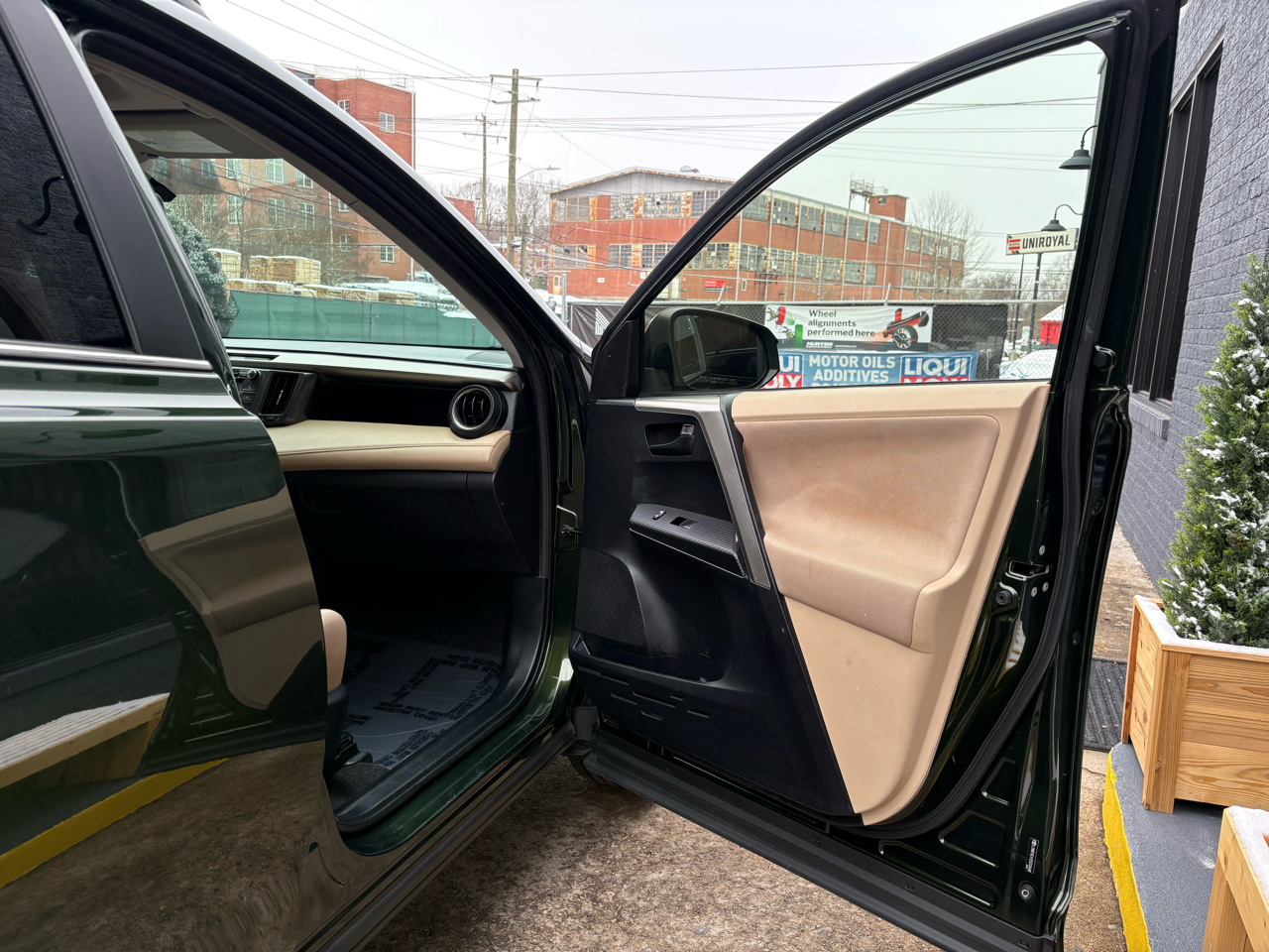 Toyota RAV4 XLE AWD 2013