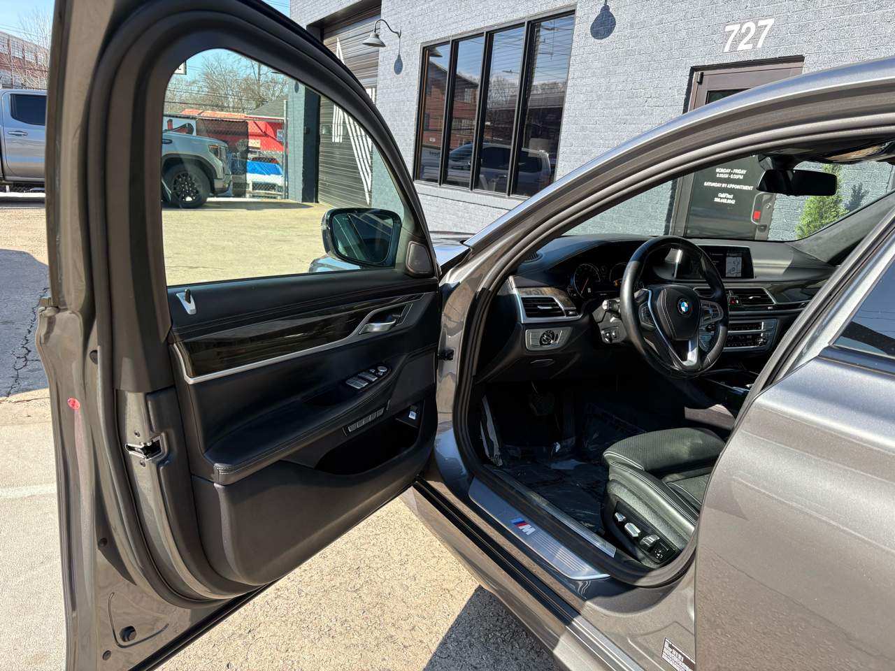 BMW 7-Series 750i 2018