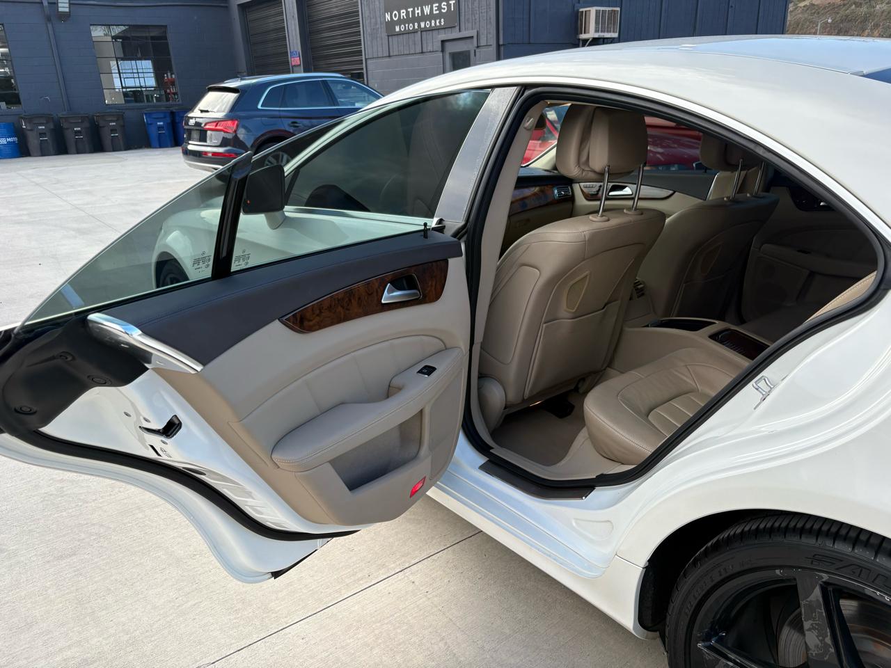 Mercedes-Benz CLS-Class CLS550 2014