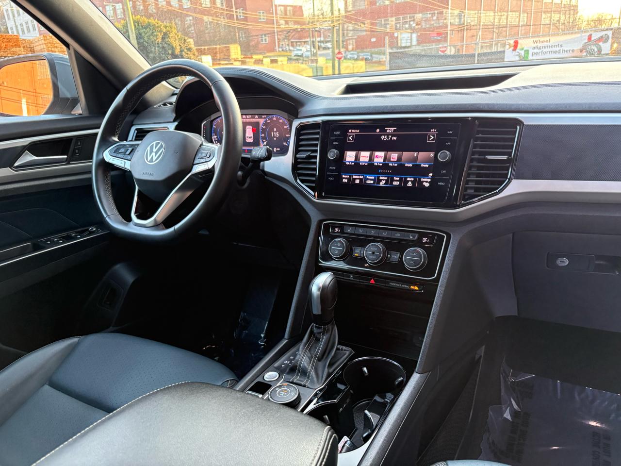 Volkswagen Atlas Cross Sport SEL 4MOTION 2021