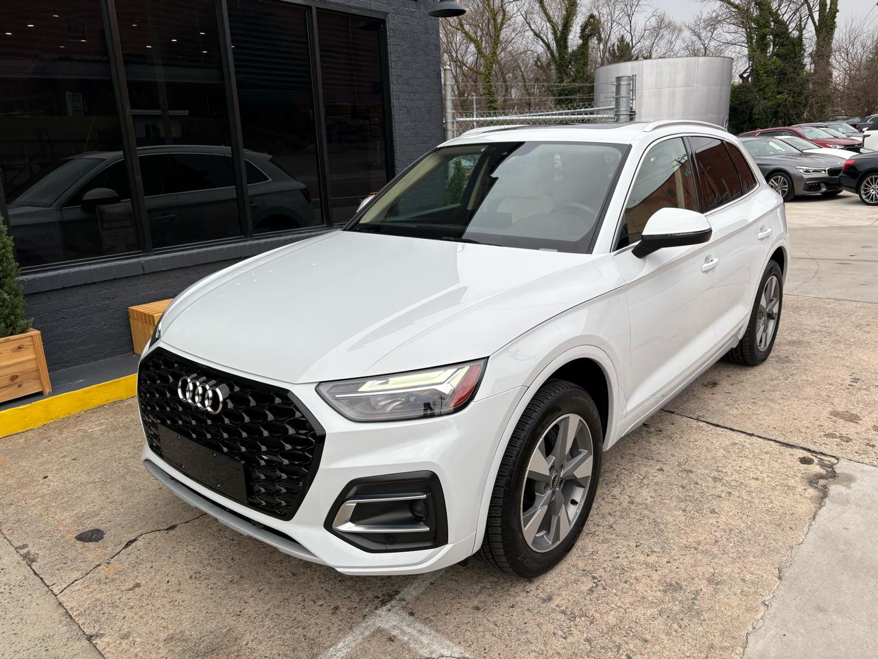 Audi Q5 2.0T Premium quattro 2024