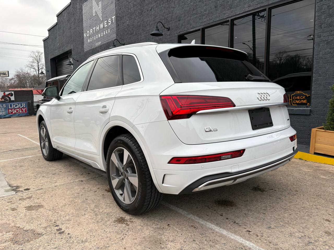 Audi Q5 2.0T Premium quattro 2024