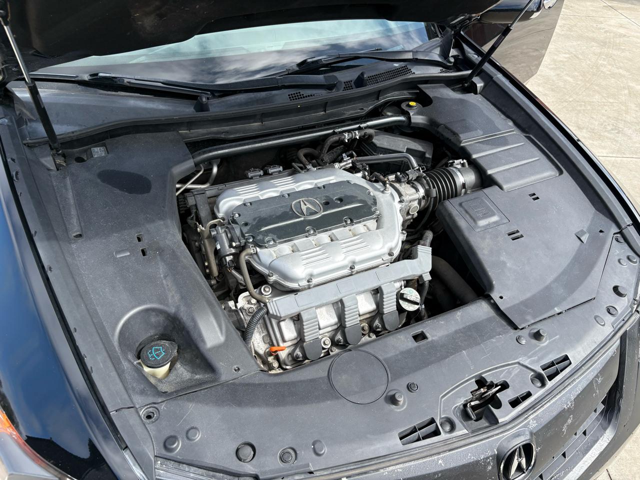 Acura TSX V6 5-Speed AT with Tech Package 2010