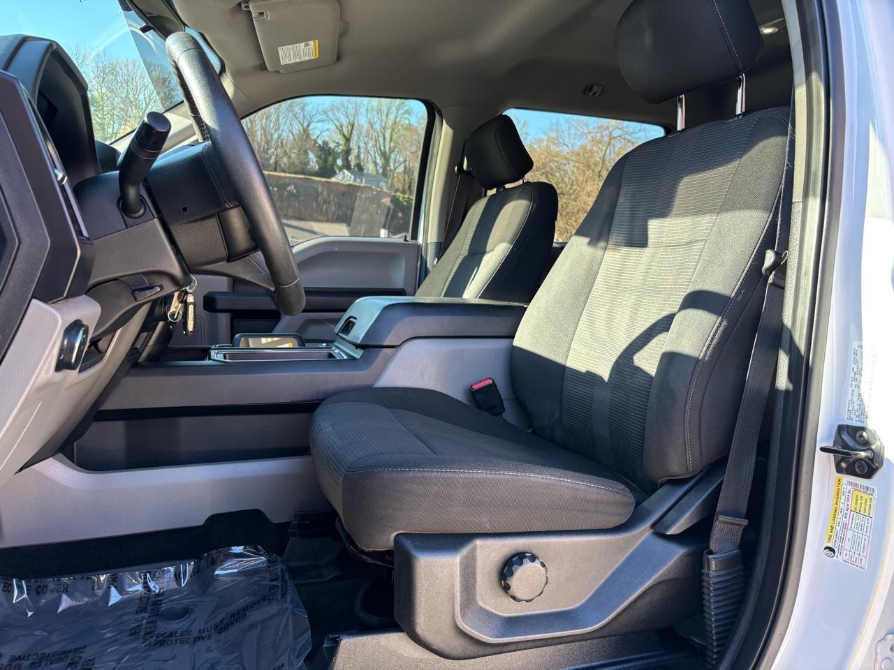 Ford F-150 4WD SuperCab 145" XL 2017