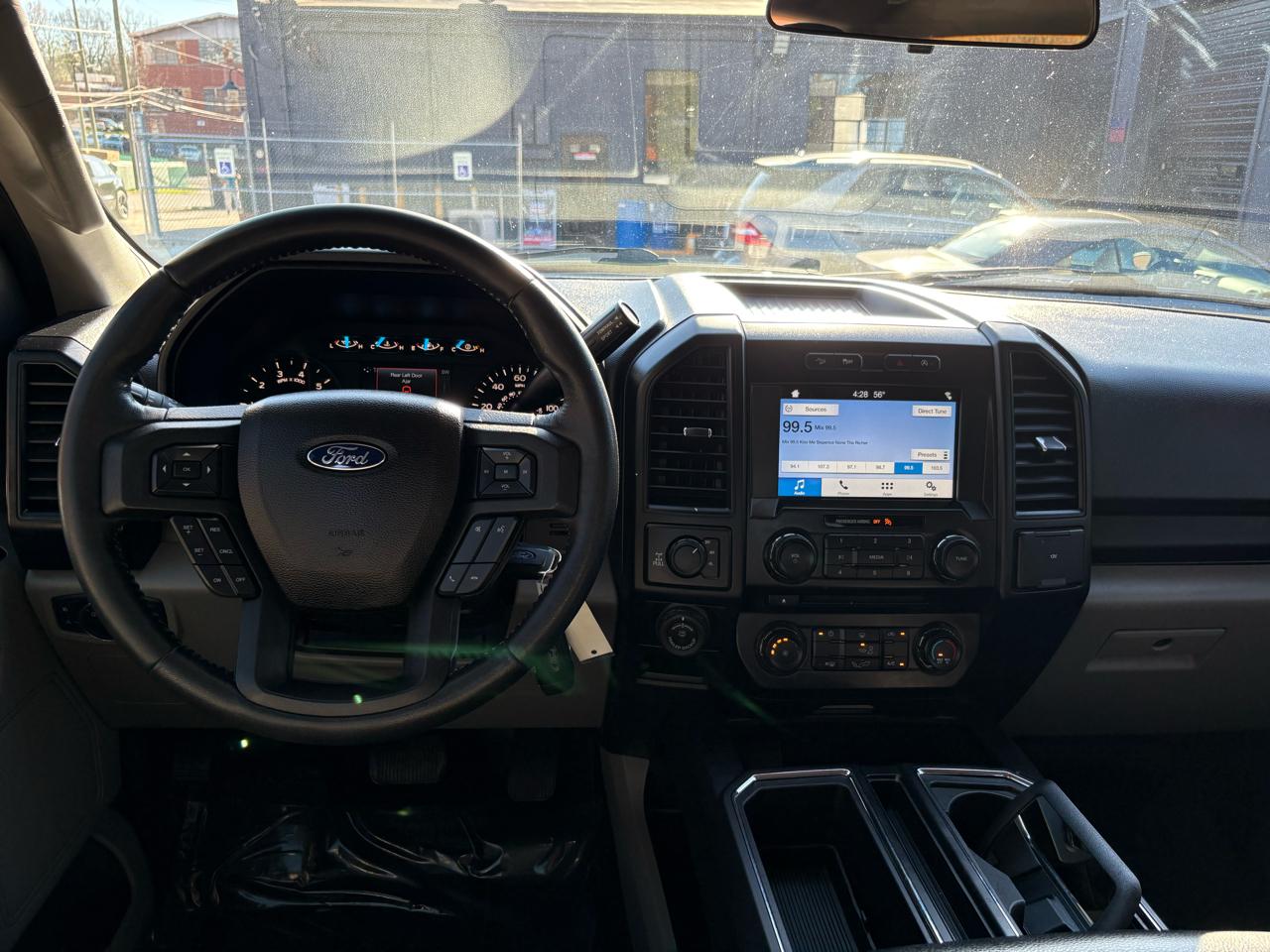 Ford F-150 4WD SuperCab 145" XL 2017