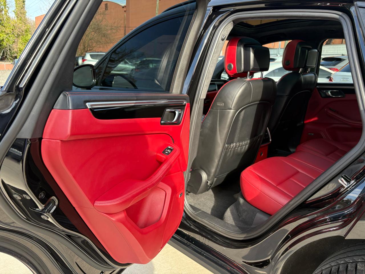 Porsche Macan Turbo 2018