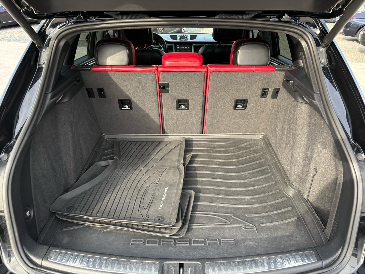 Porsche Macan Turbo 2018