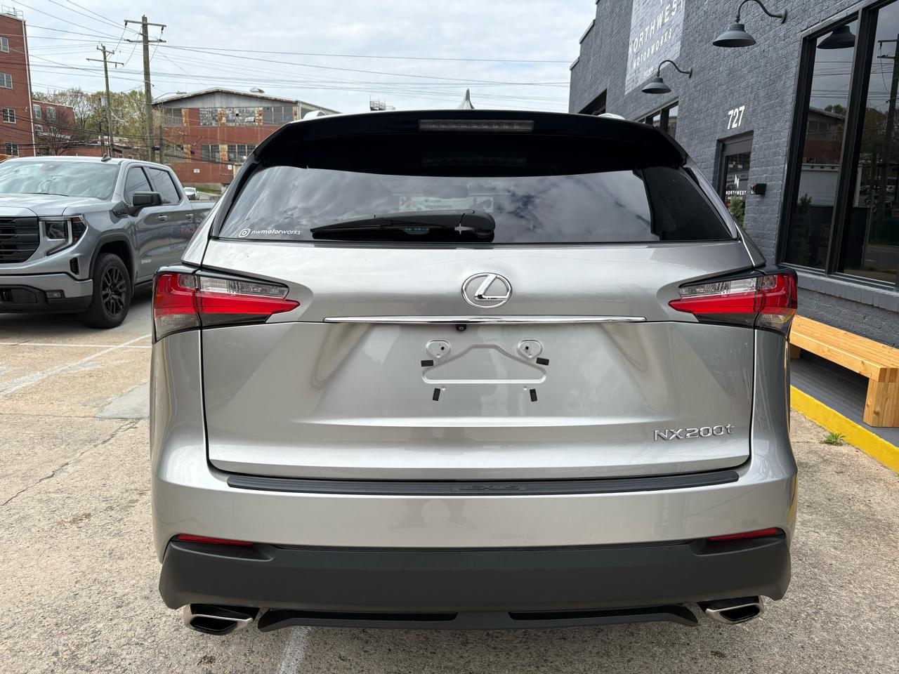 Lexus NX 200t FWD 2017