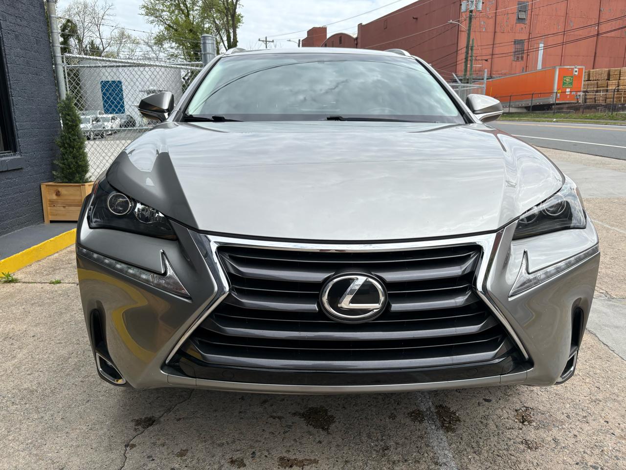 Lexus NX 200t FWD 2017