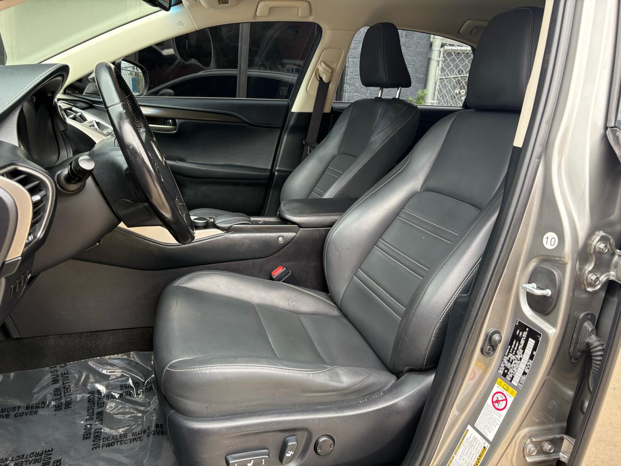 Lexus NX 200t FWD 2017