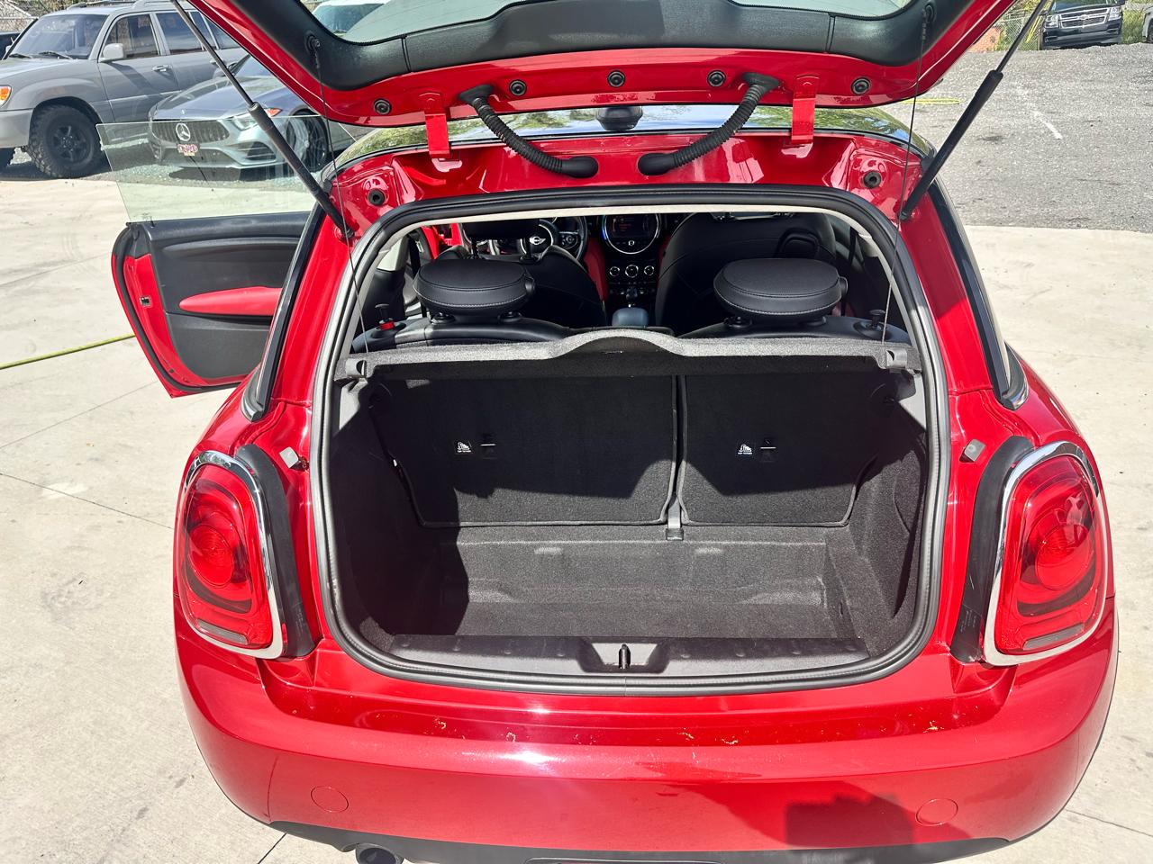 MINI Cooper Base 2015