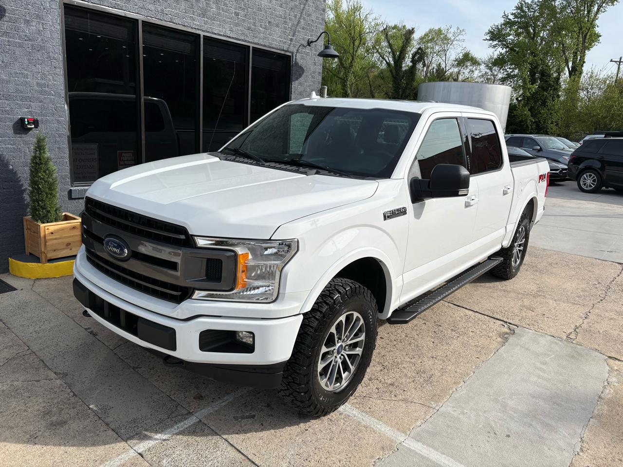 Ford F-150 4WD SuperCab 145" XLT 2018