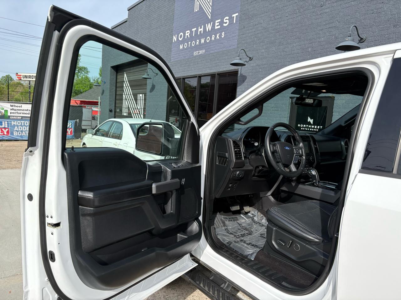 Ford F-150 4WD SuperCab 145" XLT 2018