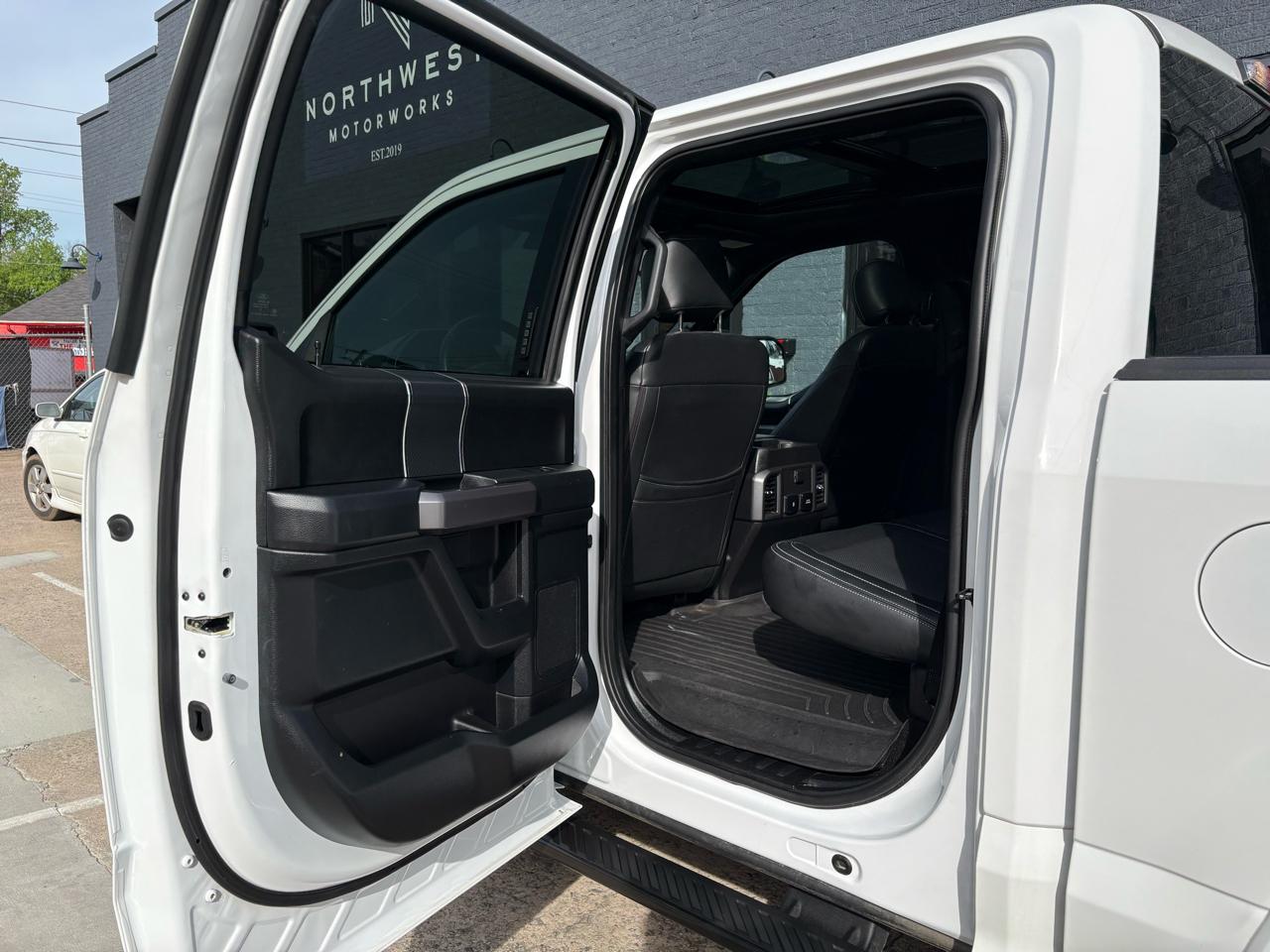 Ford F-150 4WD SuperCab 145" XLT 2018