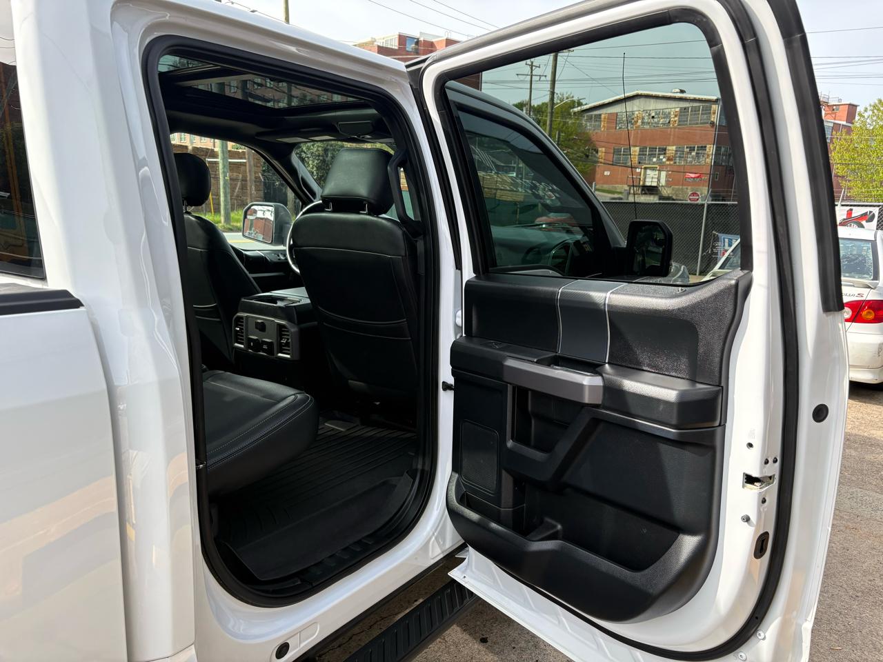 Ford F-150 4WD SuperCab 145" XLT 2018