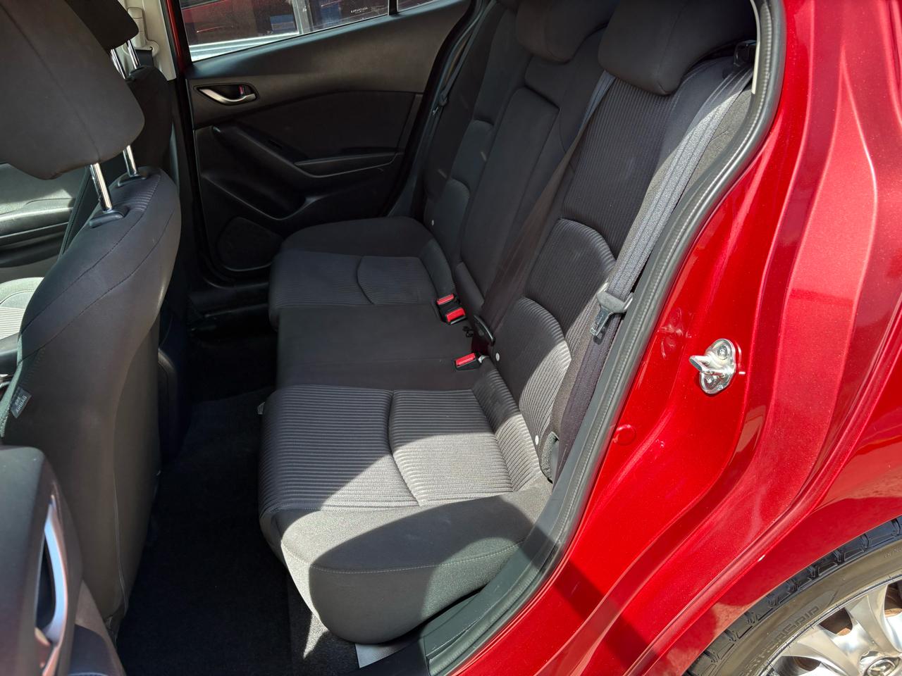 Mazda MAZDA3 i Touring AT 4-Door 2014