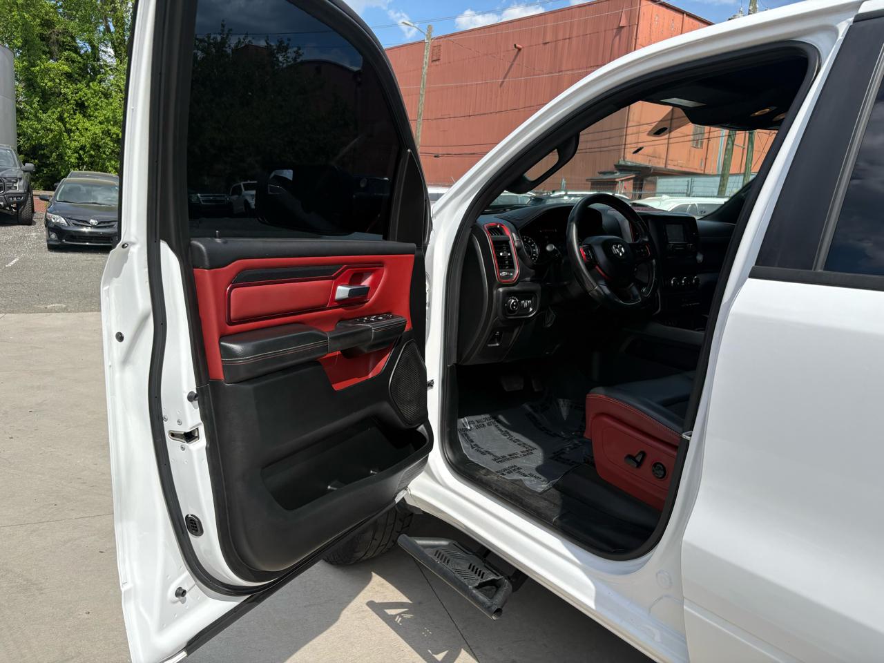 RAM 1500 4WD Crew Cab 140.5" Rebel 2019