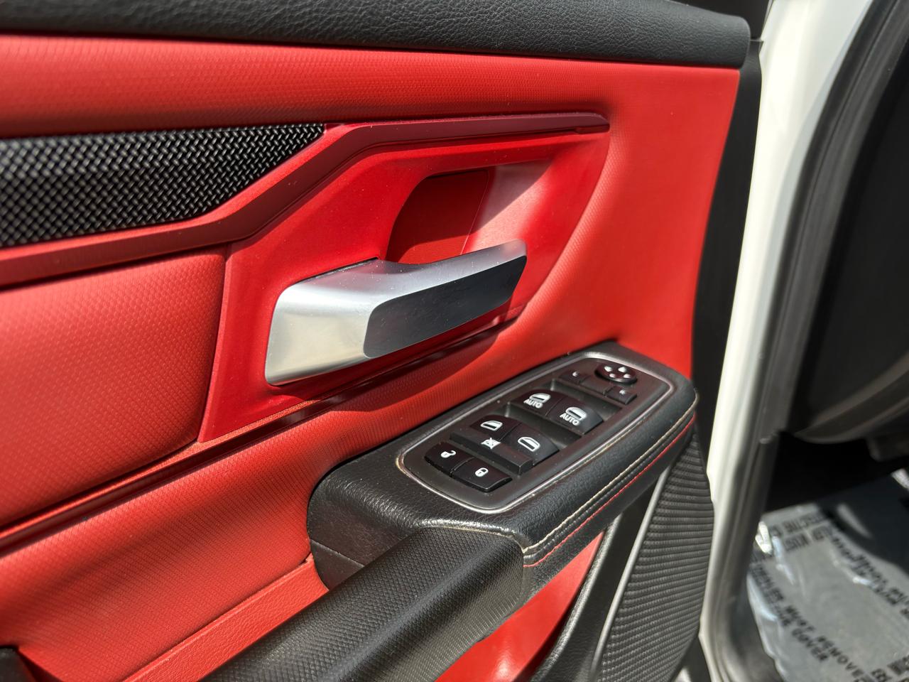 RAM 1500 4WD Crew Cab 140.5" Rebel 2019