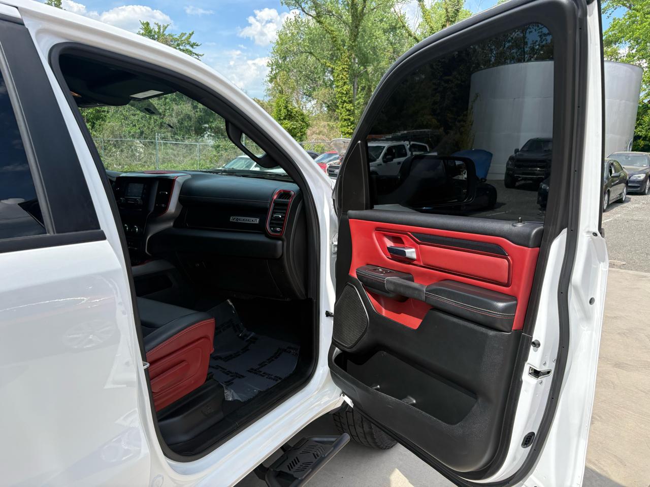 RAM 1500 4WD Crew Cab 140.5" Rebel 2019