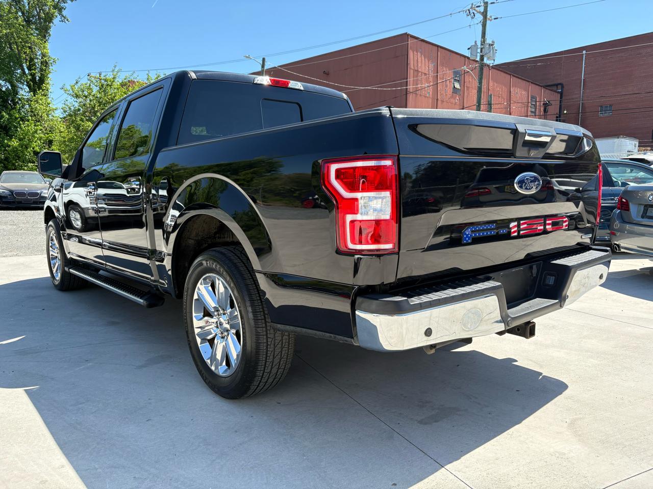 Ford F-150 2WD SuperCrew 139" XLT 2020