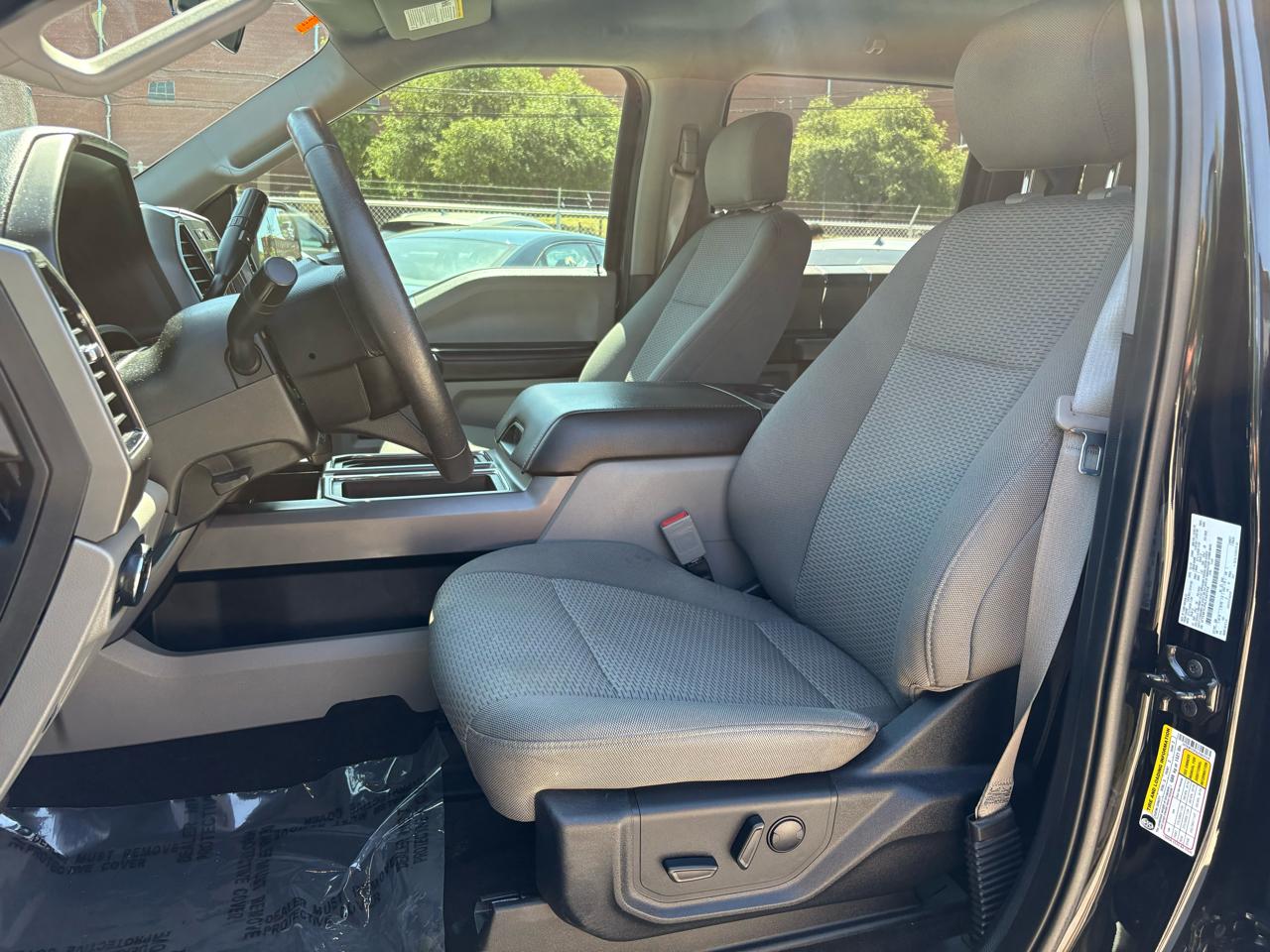 Ford F-150 2WD SuperCrew 139" XLT 2020