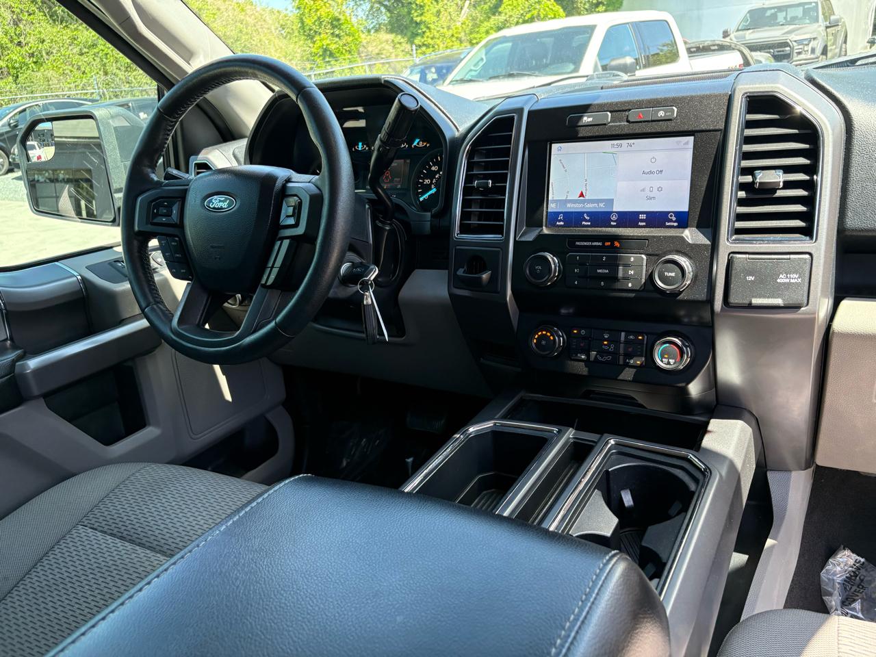 Ford F-150 2WD SuperCrew 139" XLT 2020