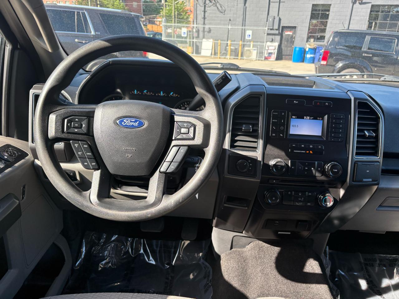 Ford F-150 4WD SuperCab 145" XLT 2018