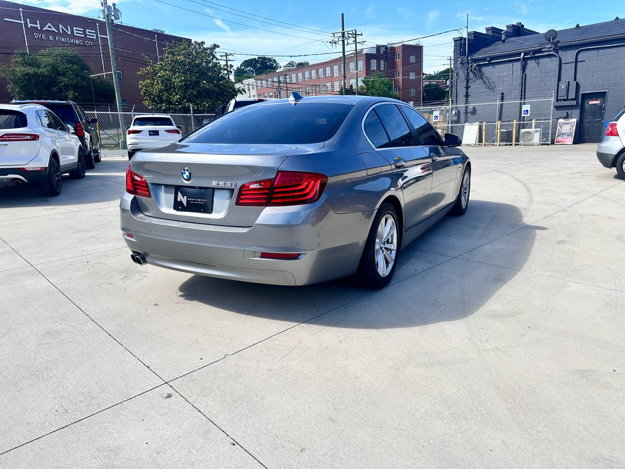 BMW 5-Series 528i 2015