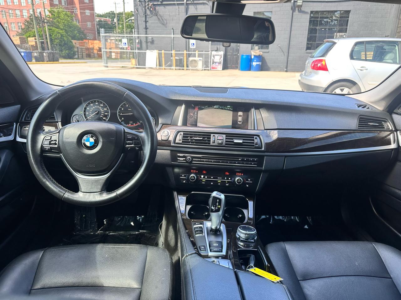 BMW 5-Series 528i 2015